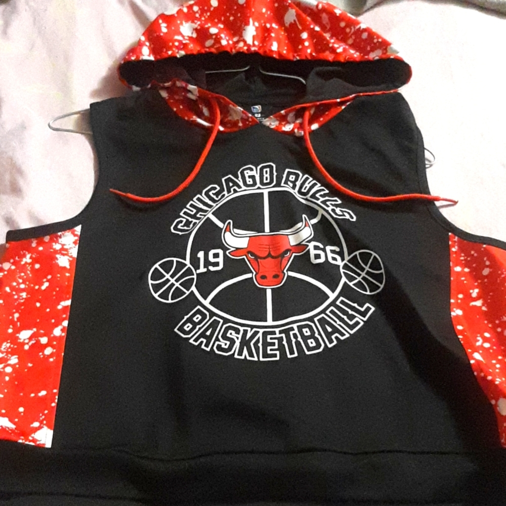 Chicago bull muscle tee with hood